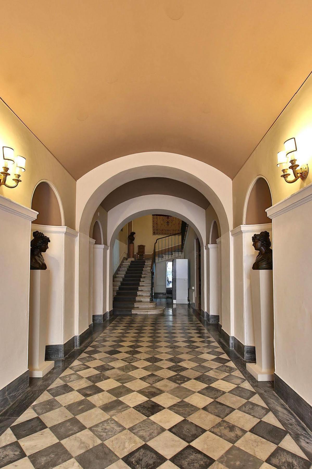 Alibrandi Palace Чивитавеккья Экстерьер фото